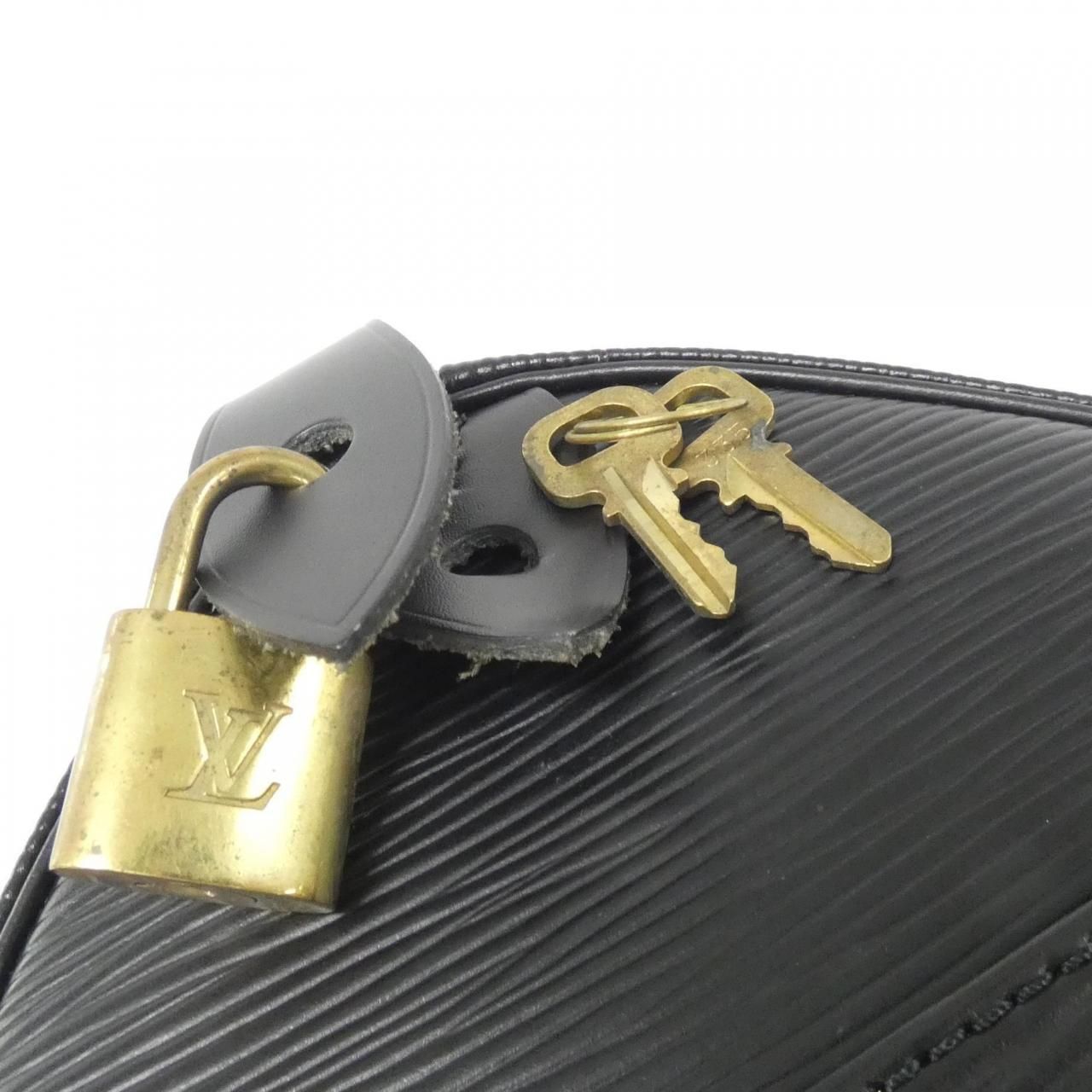 ボストンバッグ