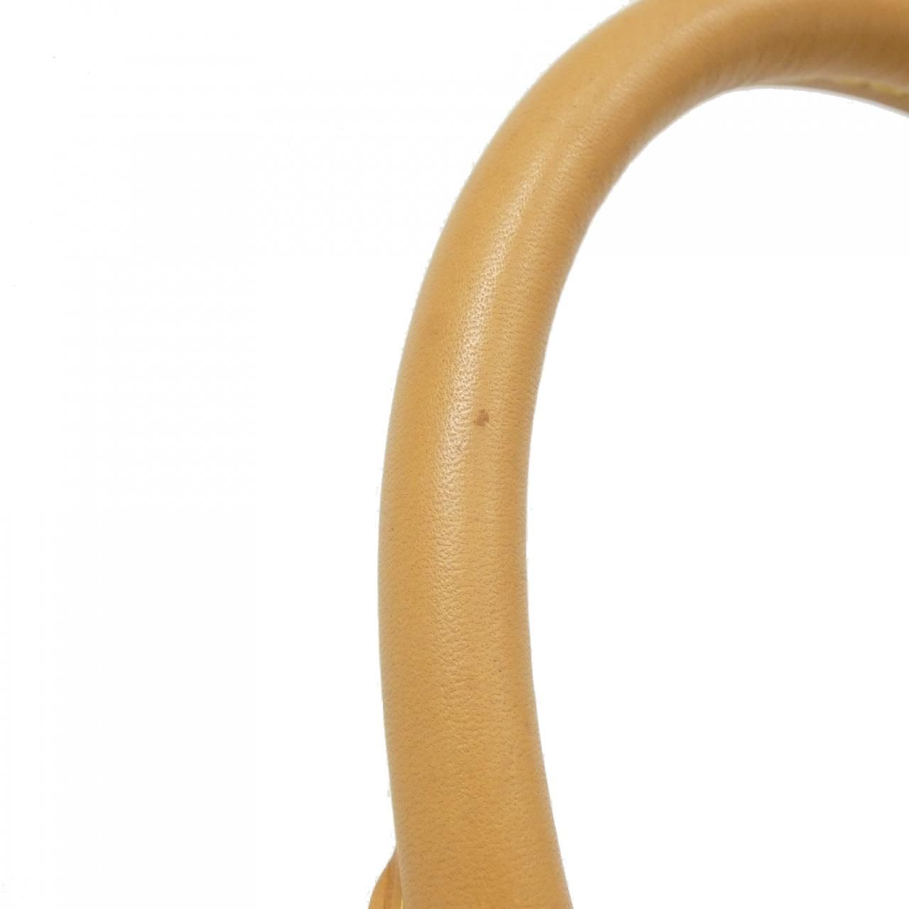 モノグラム タイル