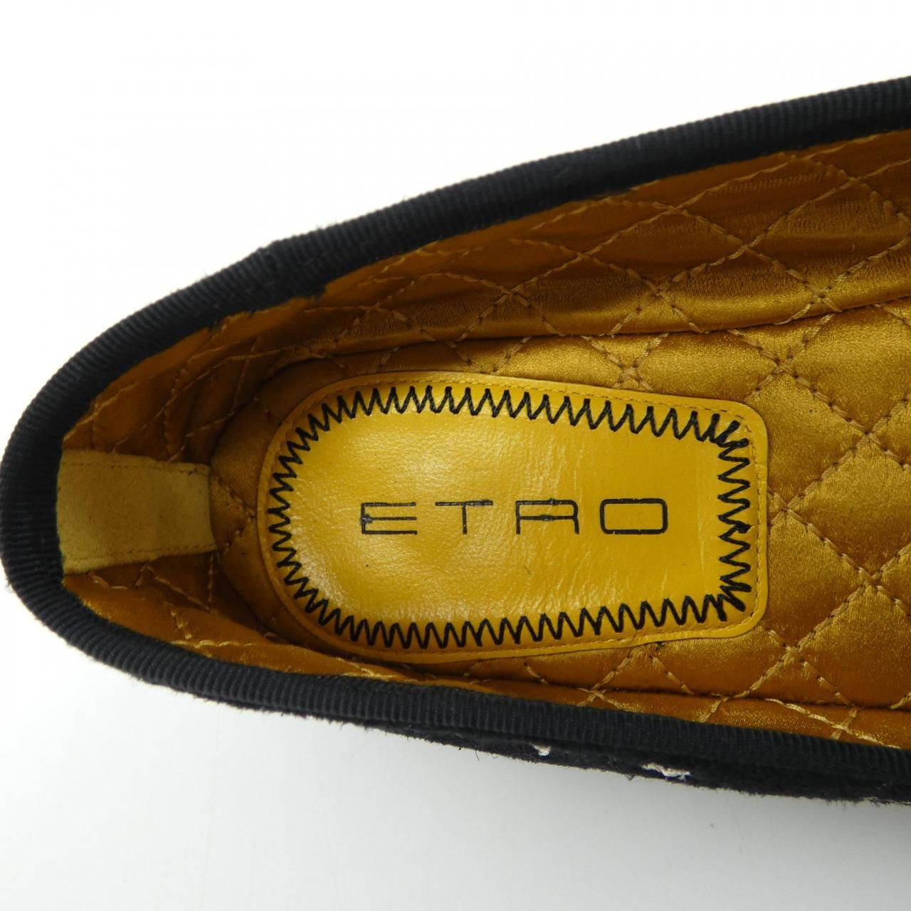 フラットシューズ