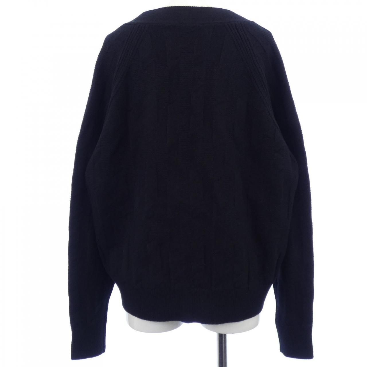 送料、返品無料。 エルメス HERMES 2707D3 カーディガン