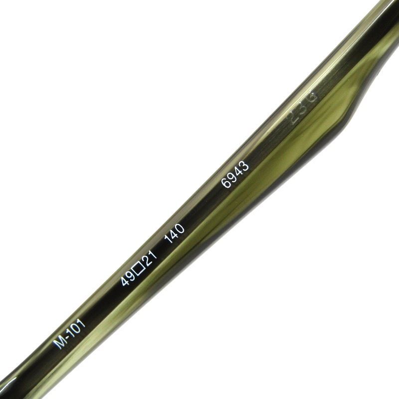 999.9 フォーナインズ