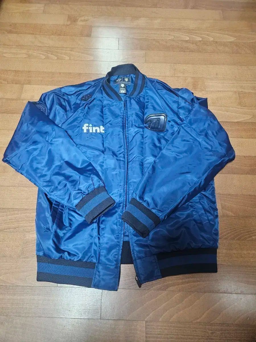 NCダイノス デサント アセンティック 秋冬用アウター