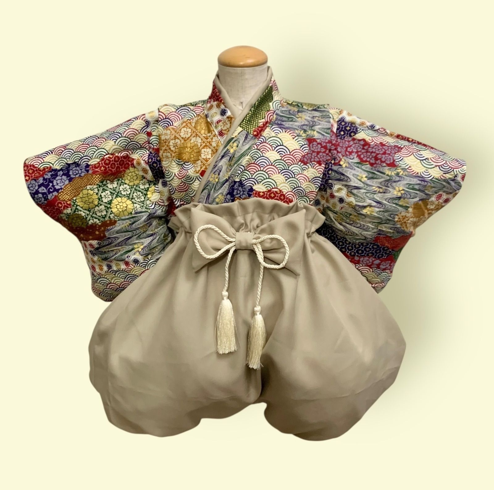 soyo 祝いの日のベビー袴 彩り和柄×グレージュ袴 初節句 お食い初め ハーフバースデーに