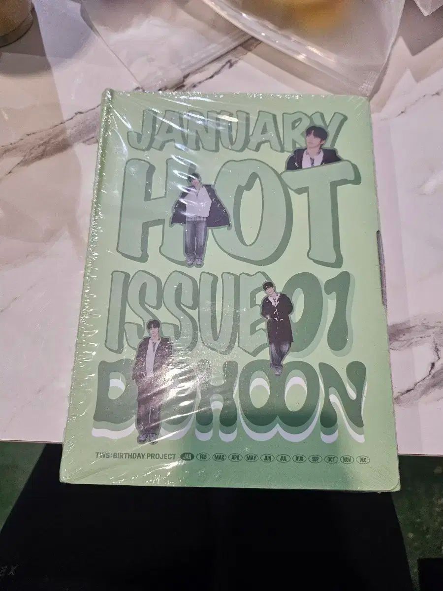 トゥアーズ ドフン センイルボックス キーアート