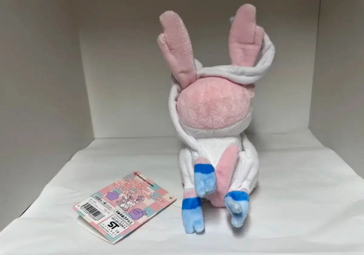 ポケットモンスター ニンフィア ぬいぐるみ 変身 メタモン