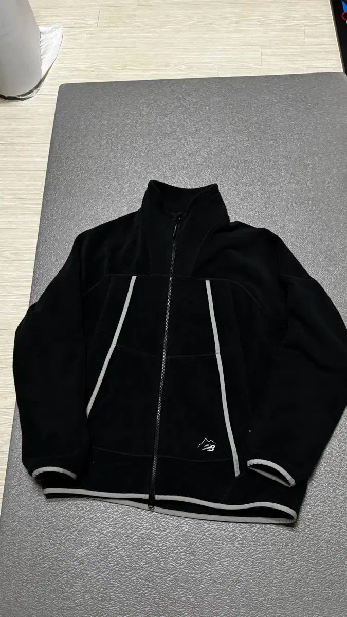 CAYL ニューバランス ポーラテック フリース