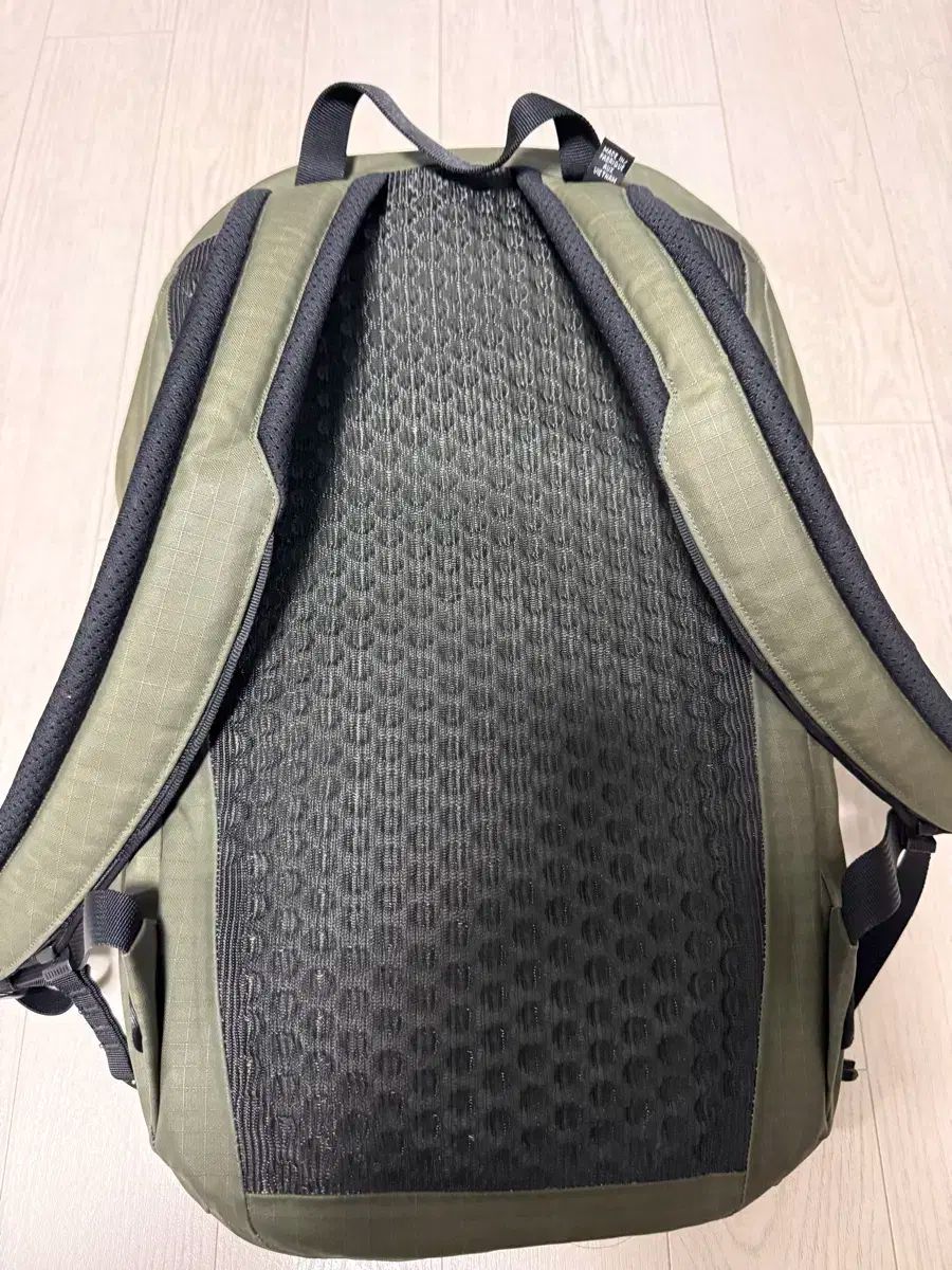 ARC TERYX アークテリクス グレンビル 16 カーキ