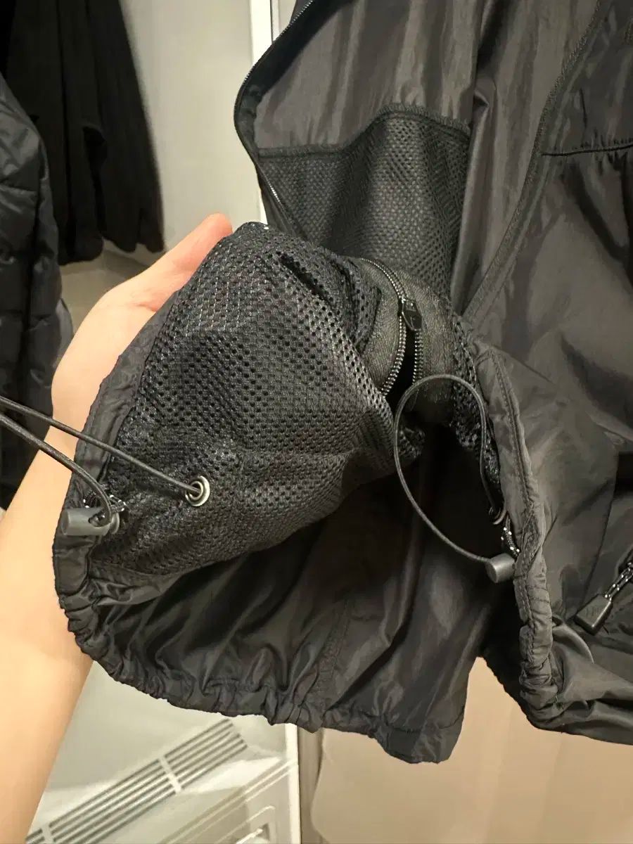  モンベル WIND AND WISH BLAST フード ジャケット ブラックM R サイズ その他 アウター