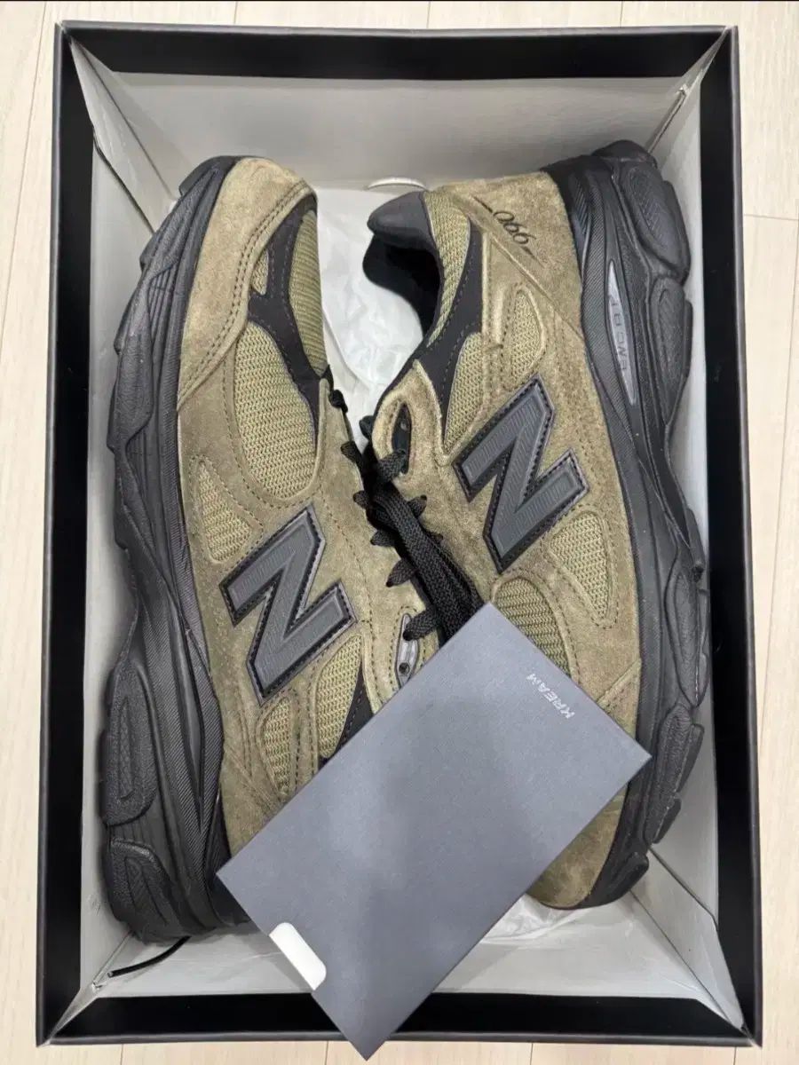 ニューバランス ジョウンド 黒 茶色 990v3 290サイズ