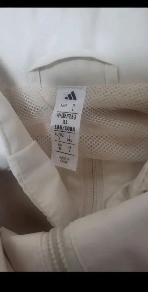 アディダス リヴァプール ウィンドブレーカー XL