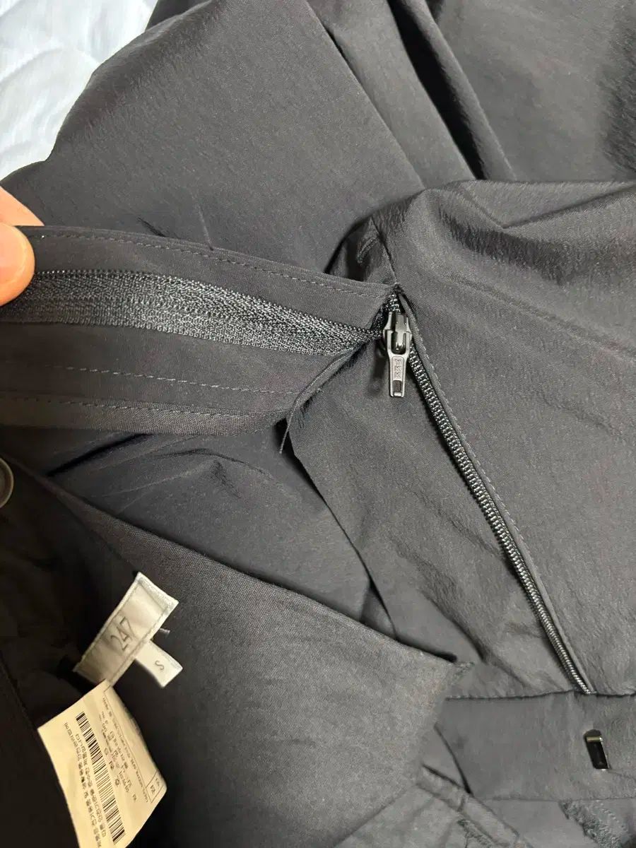 パンツ ブラック