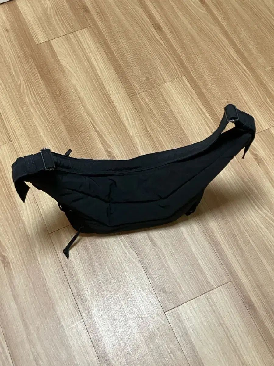 LEMAIRE ルメール ソフト ゲームバッグ ミディ ブラック