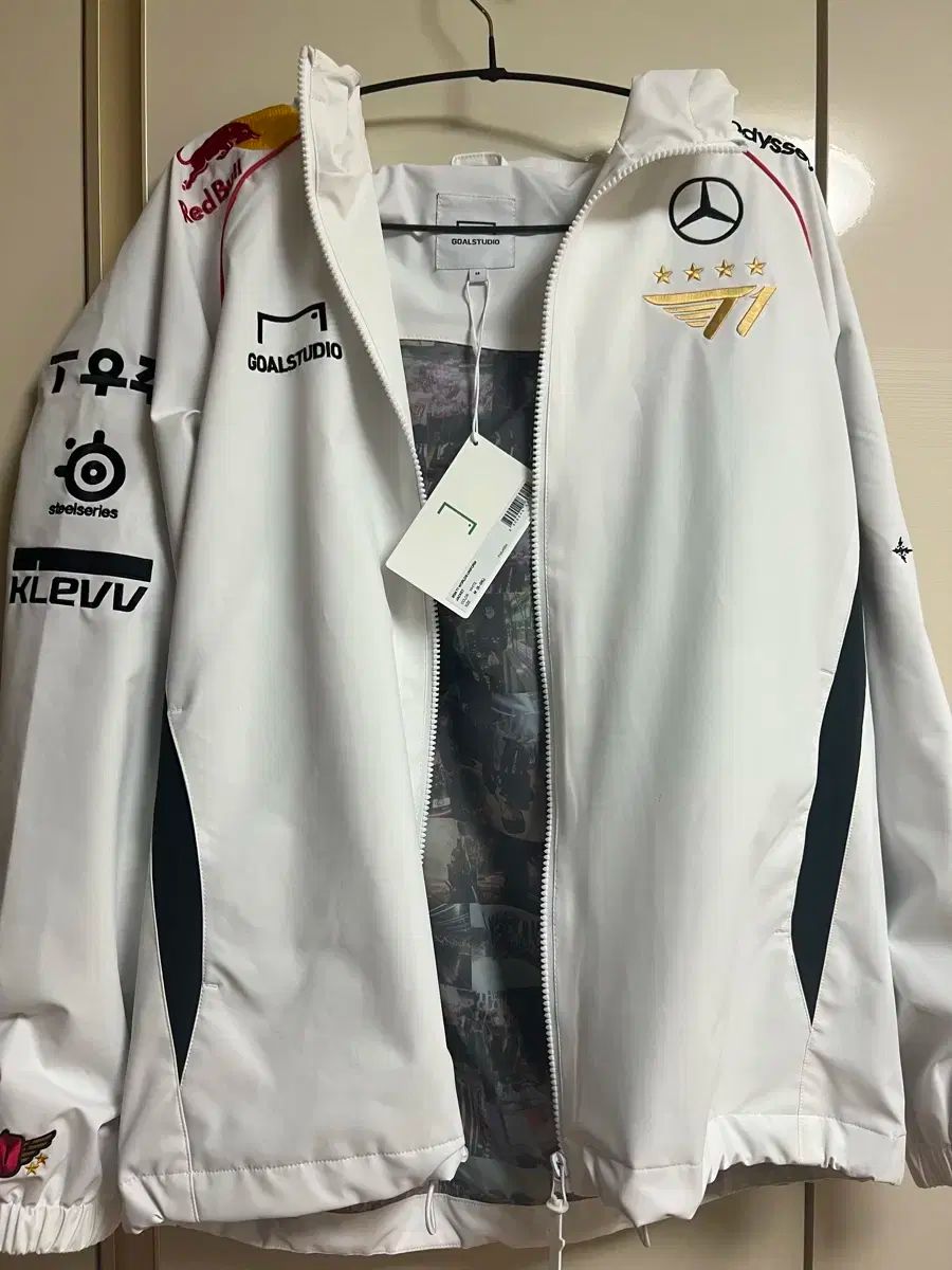 人気品を激安で販売中! タグ付き 24 T1 4城 League of Legends World Championship ジャケット ノンマーキング m