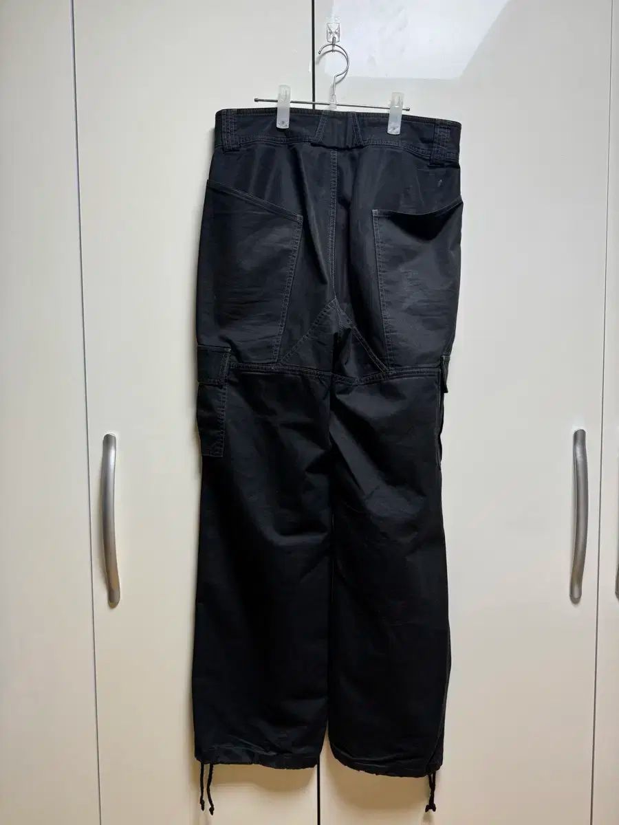 Computer format スタッズ カーゴパンツ
