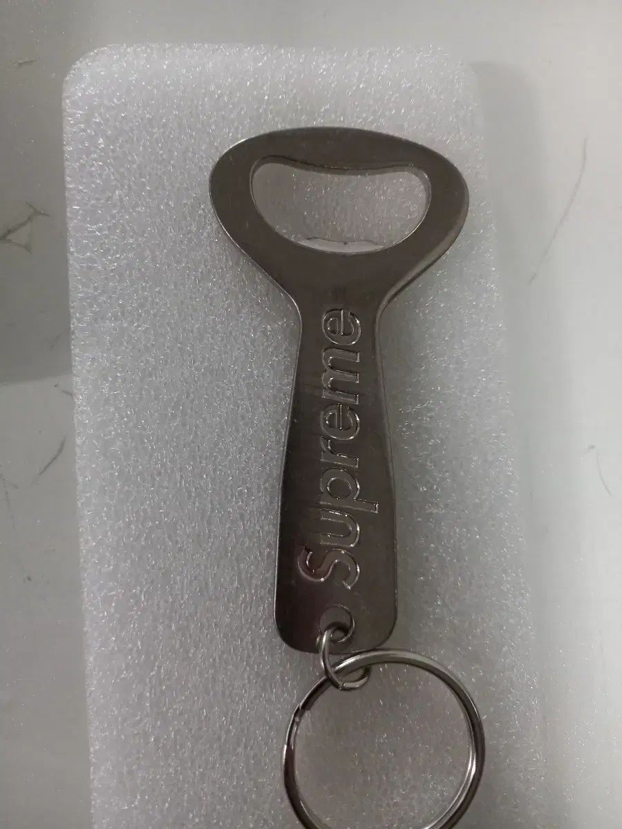 シュプリーム シルバー ボトルオープナー キーホルダー