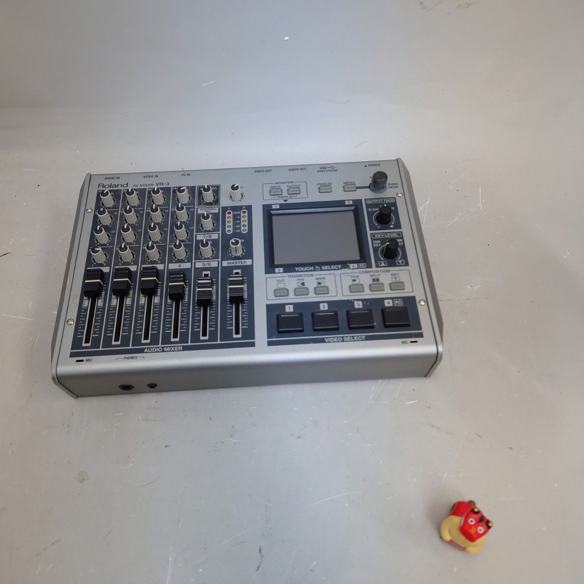 Roland VR-3 動作品 本体のみ AVミキサー ビデオスイッチャー オーディオミキサー ローランド z-2332