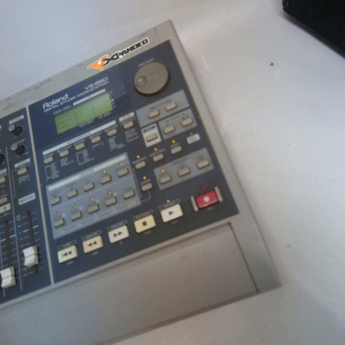 Roland VS-880 動作品 本体のみ デジタルマルチトラックレコーダー レコーディング機器 ローランド z-2334