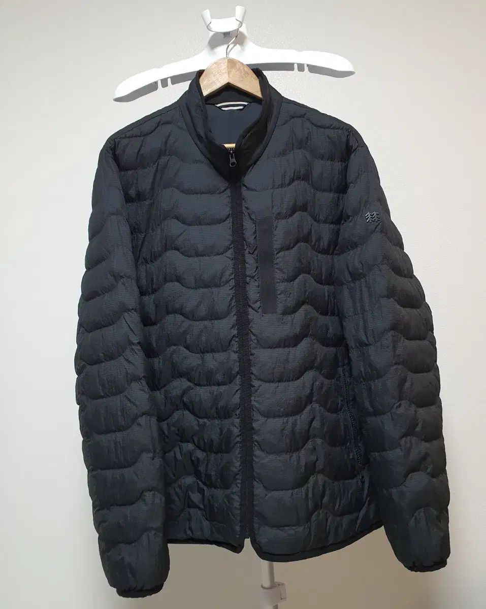 コーロンスポーツ 機能性 軽量ダウンジャケット 110サイズ