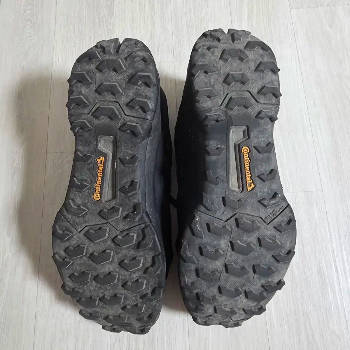 adidas テレックス トレッキングシューズ 登山靴 サイズ 290