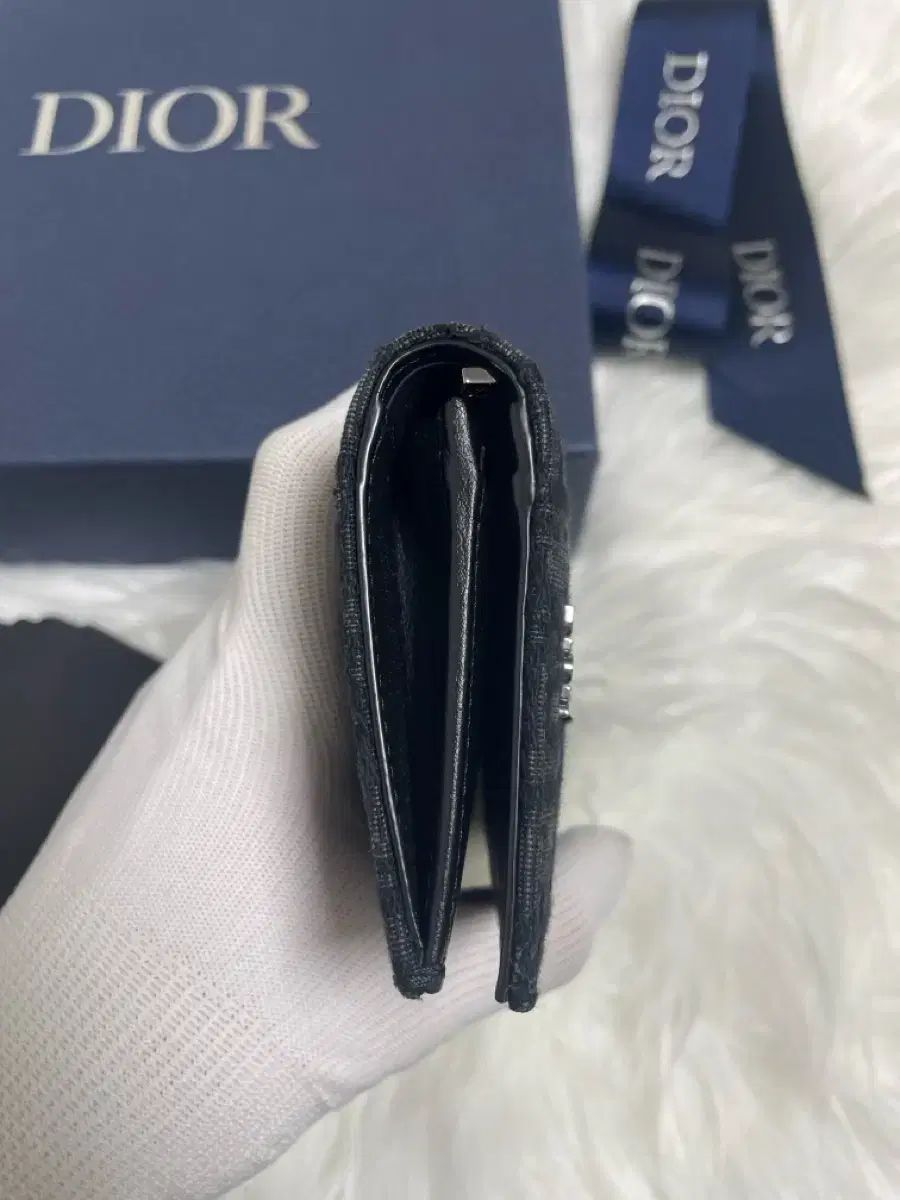 ディオール オブリーク