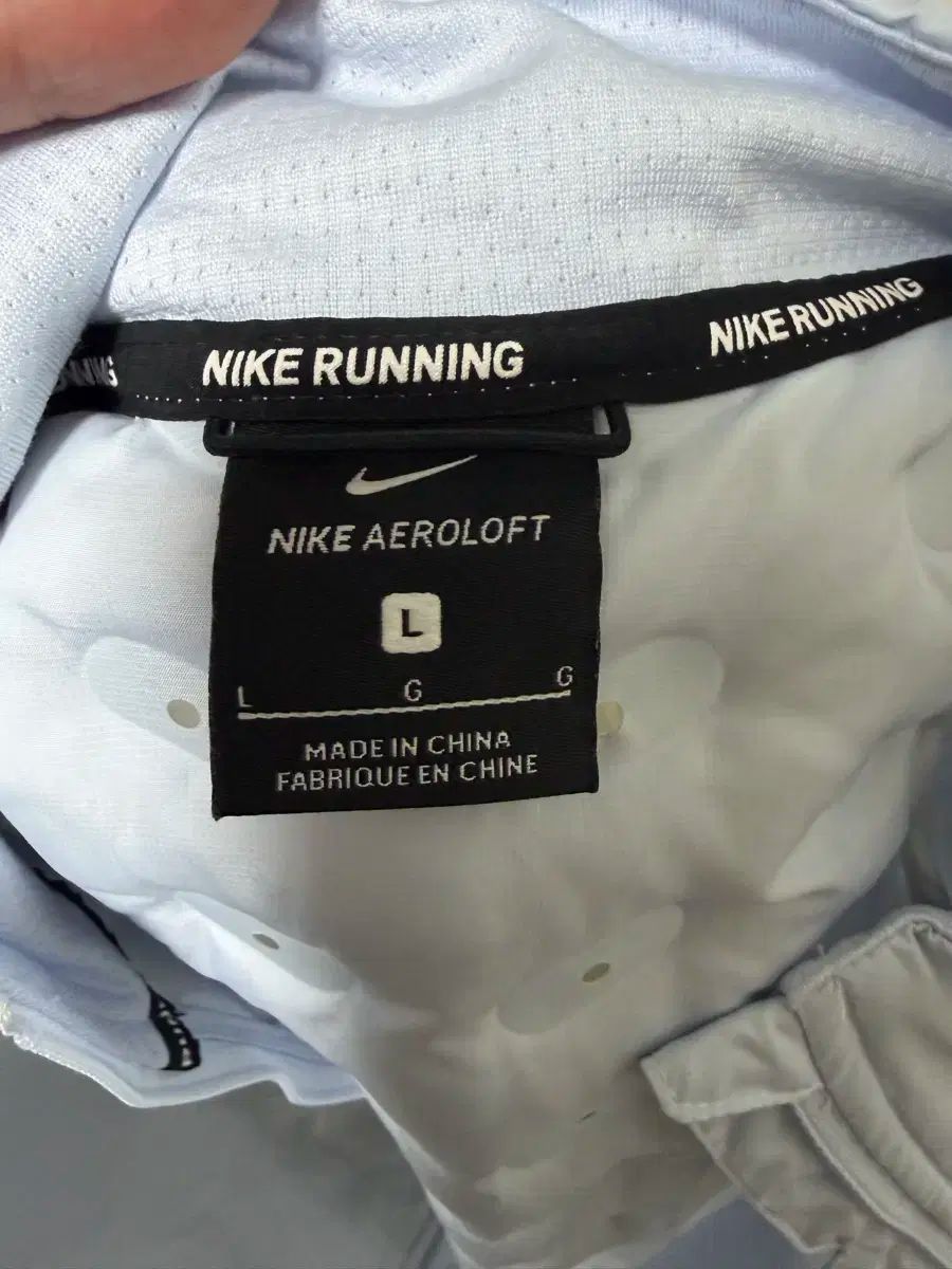  ナイキ エアロロフトL 軽量ダウン ベスト トップス