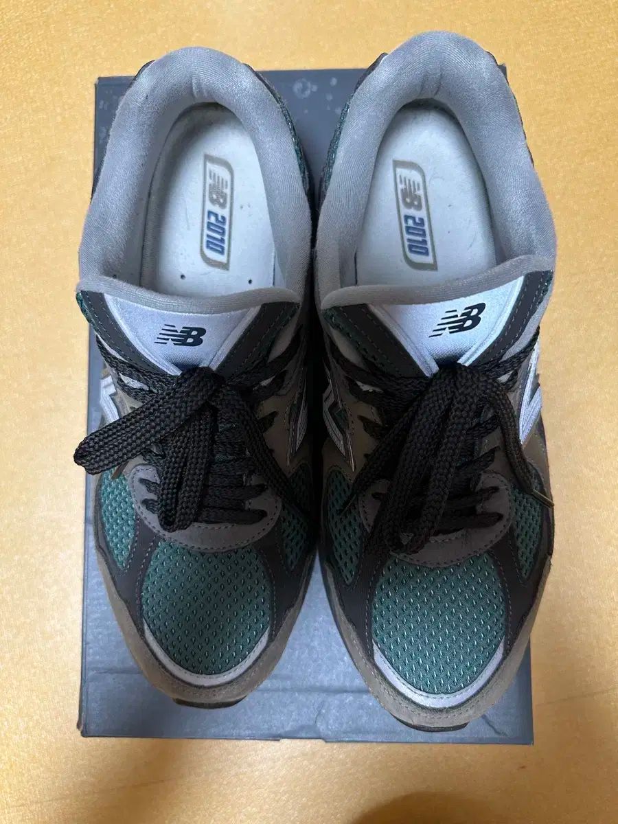 ニュー ンス 2010 アブソープ アンオード サイド Indigo 28.5 cm