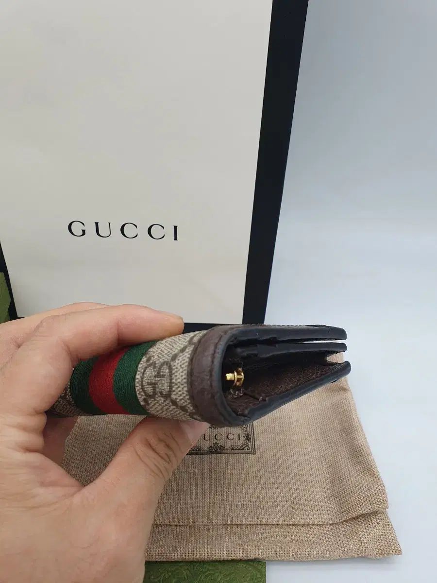 オフィディア カードウォレット