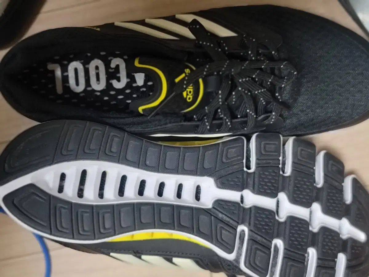 アディダスzx700モデル スニーカー 275 OLIVEOS_COM_TR