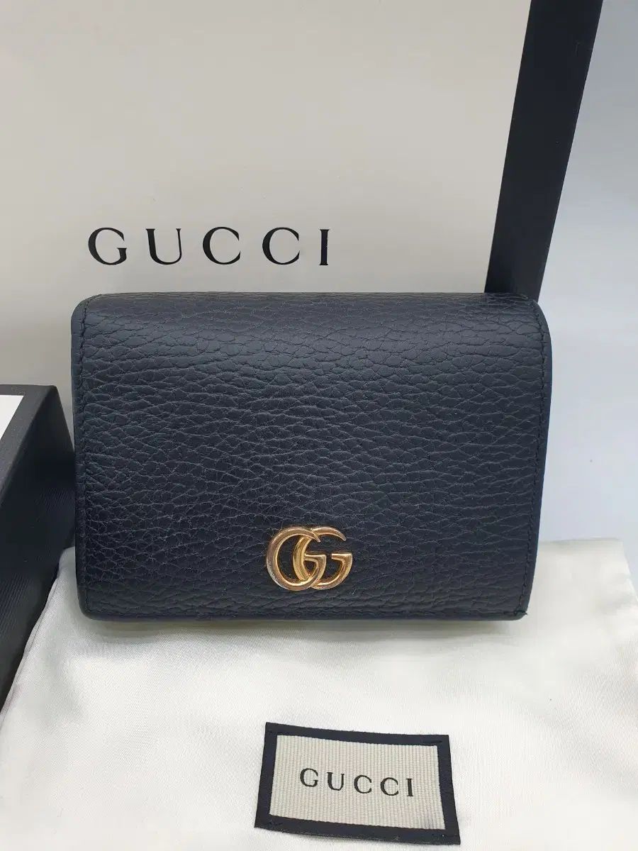正規品 グッチ マーモント カードウォレット ブラック 456126