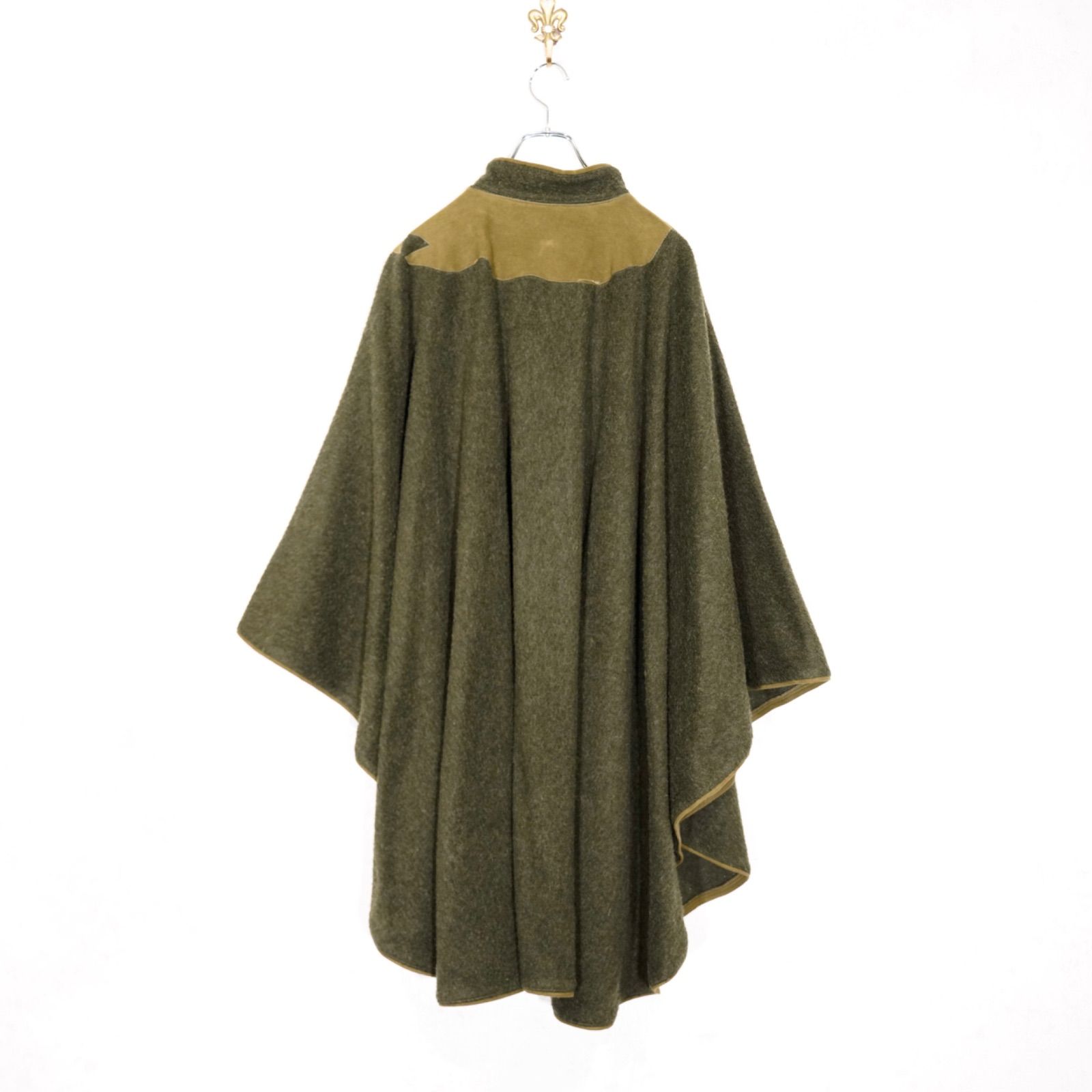 海外ブランド通販専門店。 EU VINTAGE CASELLI ANIMAL DESIGN WOOL CAPE COAT PONCHO|ヨーロッパ古着アニマルデザインウールケープコート ポンチョ