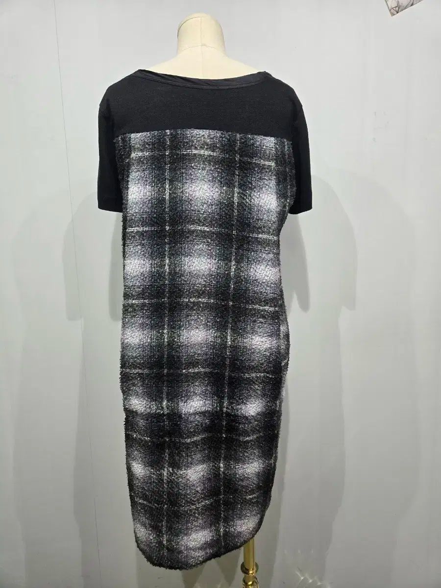 サカイ ブラック ロング Tシャツ サイドスリット ポイント ONE PIECE