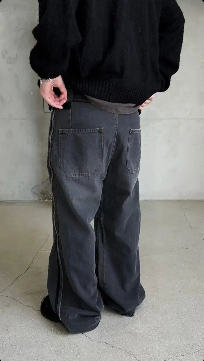 3 REVEAL ビルドGosima デニム ウォッシュドブラック 002