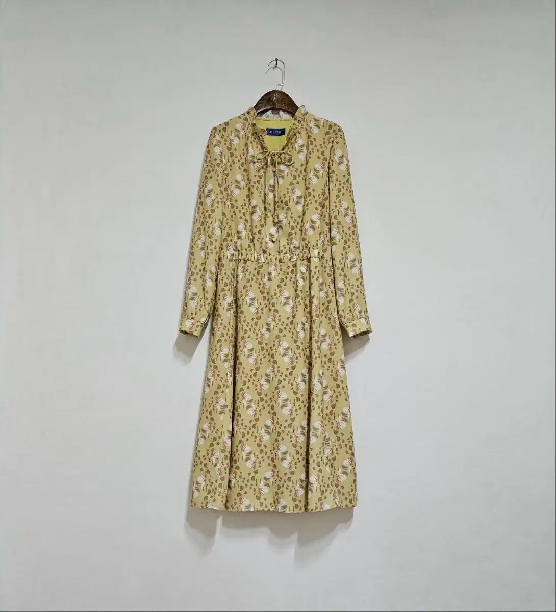 楽天市場】【中古】 ヴィヴィアンウエストウッドVivienne Westwood