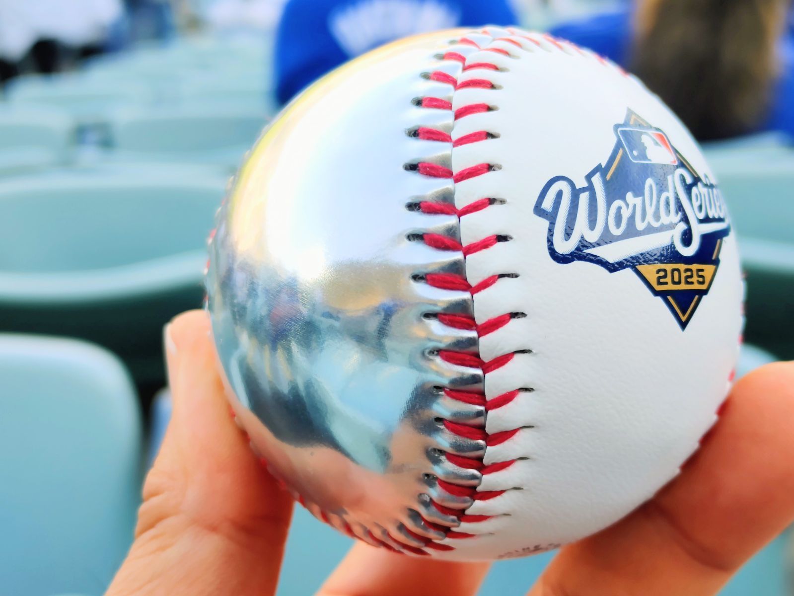 ドジャースタジアム 販売◆2025 MLB ワールドシリーズ LA ブルージェイズ ロゴ入り シルバー ローリングス ベースボール ドジャース MVP 大谷翔平