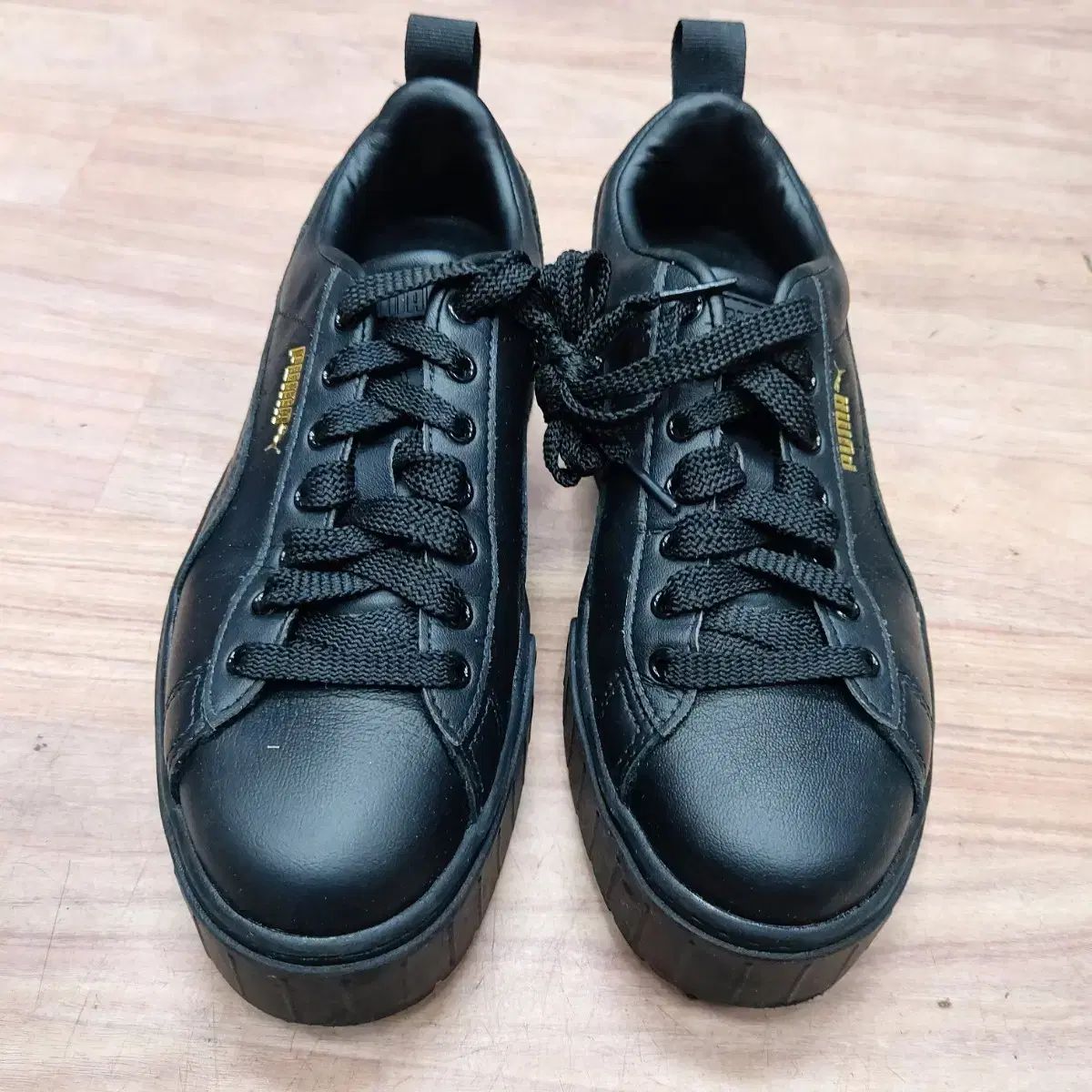 プーマメイズ Classic ブラック レディース 235 5j29