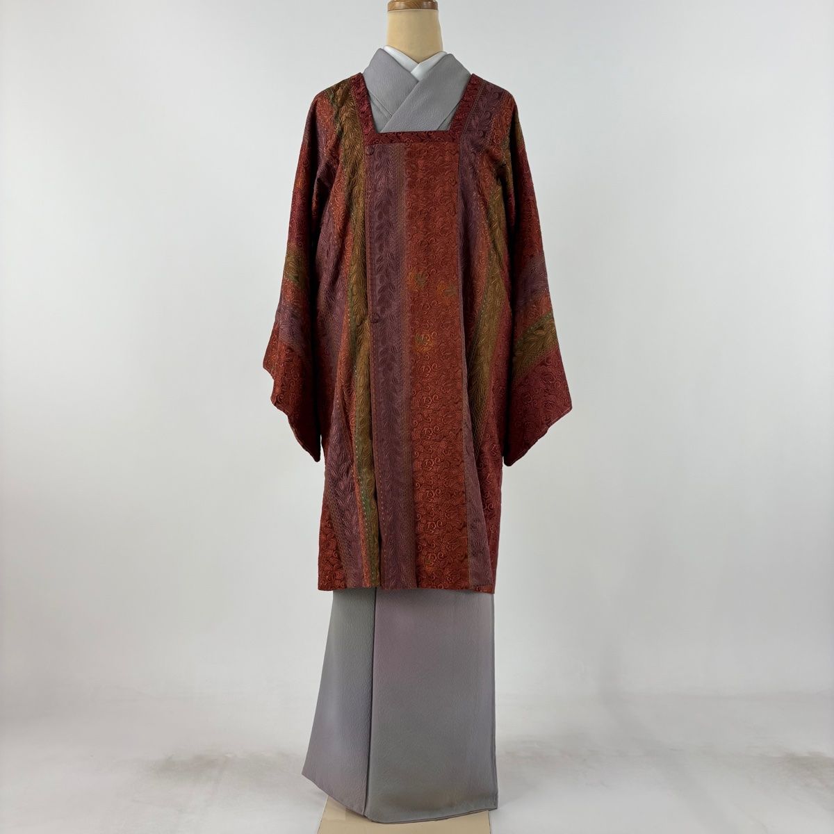 道行 身丈98cm 裄丈68.5cm L 和装コート 角衿 草花 縞 茜色 正絹