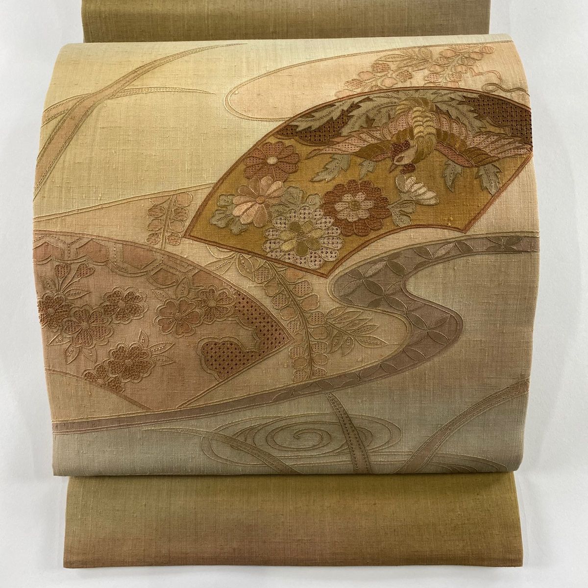 美品】 袋帯 秀品 紬地 扇面 花鳥 刺繍 金彩 薄茶色 お太鼓柄 正絹