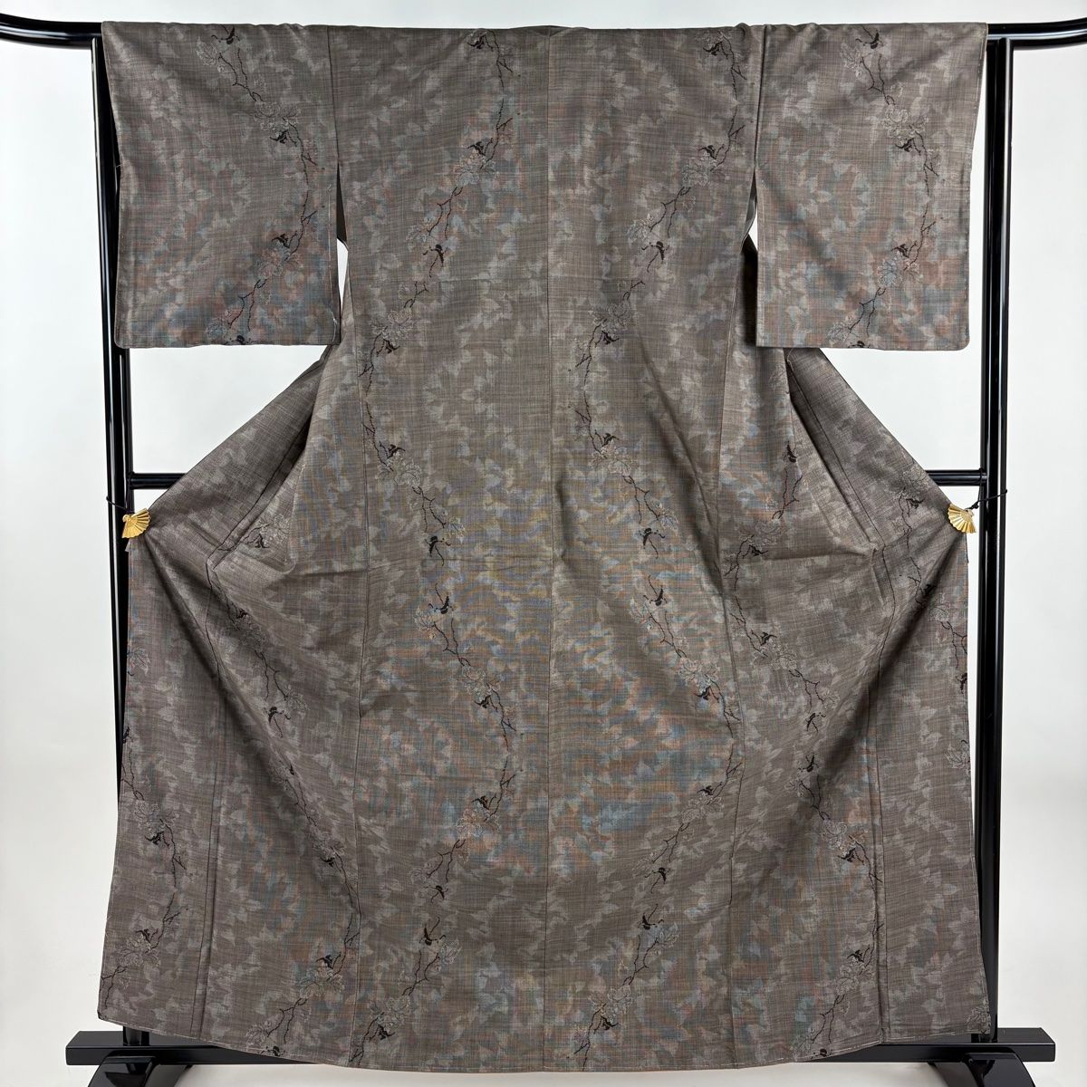 紬 身丈163cm 裄丈64.5cm M 袷 草花 灰茶 正絹 秀品