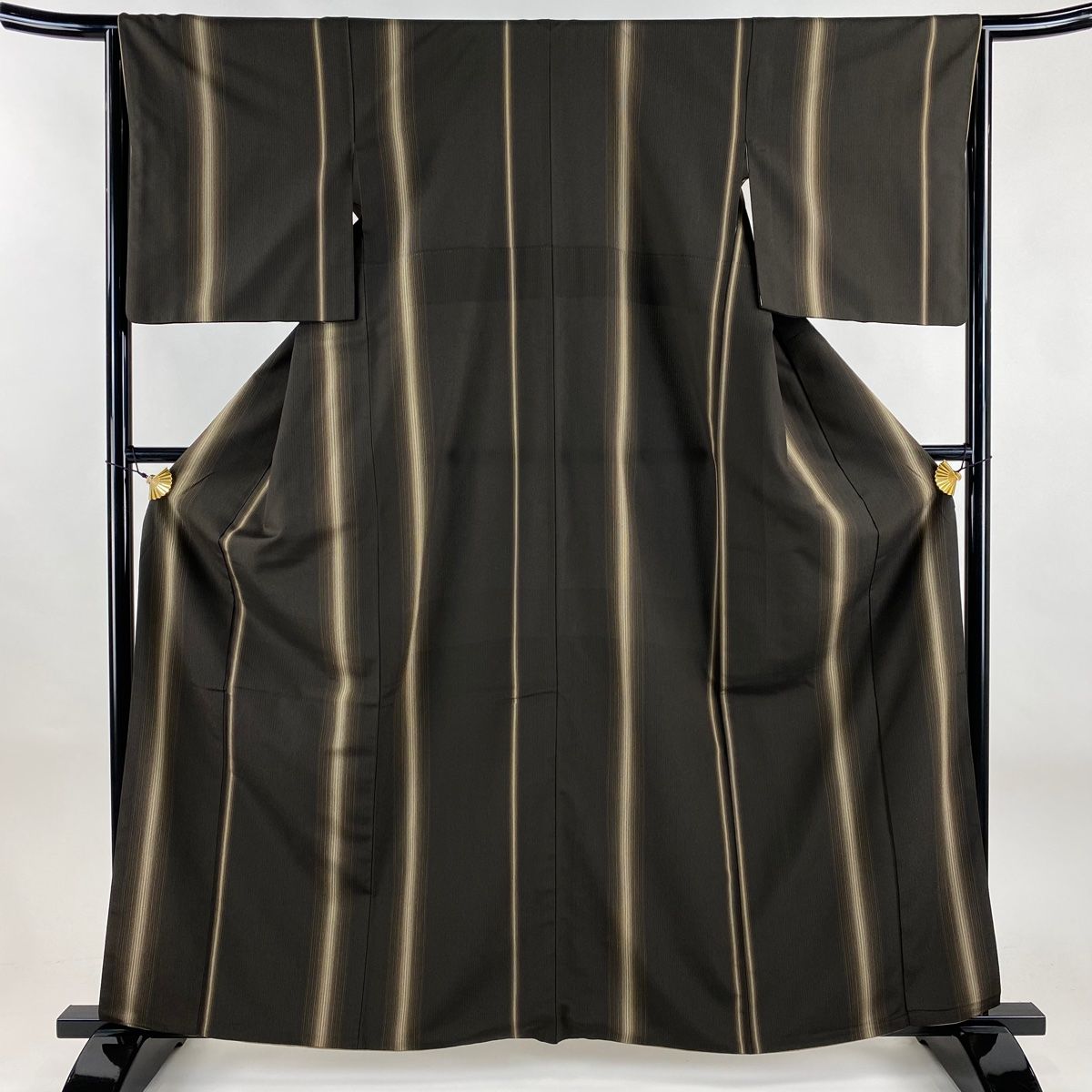 お召 身丈162cm 裄丈65cm M 袷 本塩沢 やまだ織 証紙 縞 焦茶色 正絹