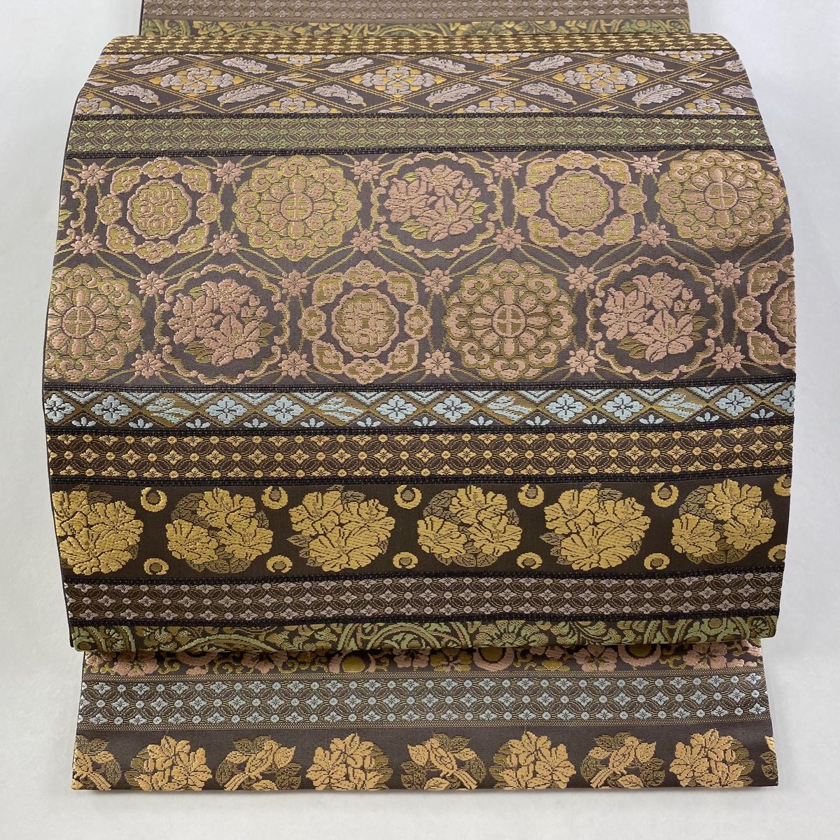 美品】 袋帯 名品 落款 華文 草花 刺繍 箔 灰紫 六通 正絹 【中古