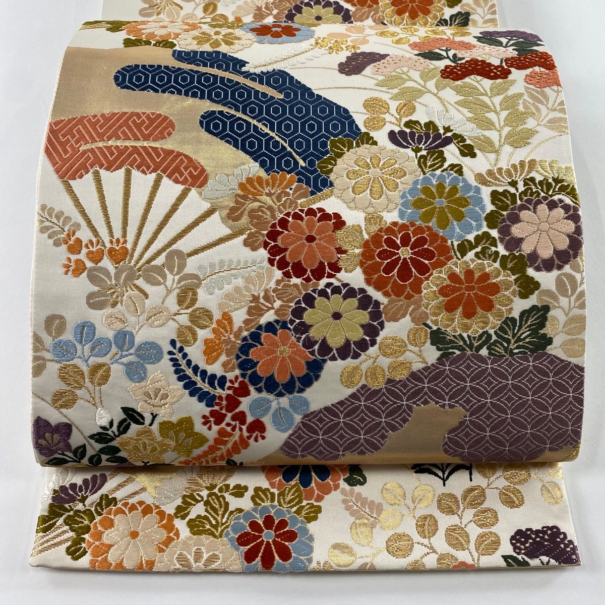 袋帯 秀品 秋草 扇 箔 唐織 ベージュ 六通 正絹