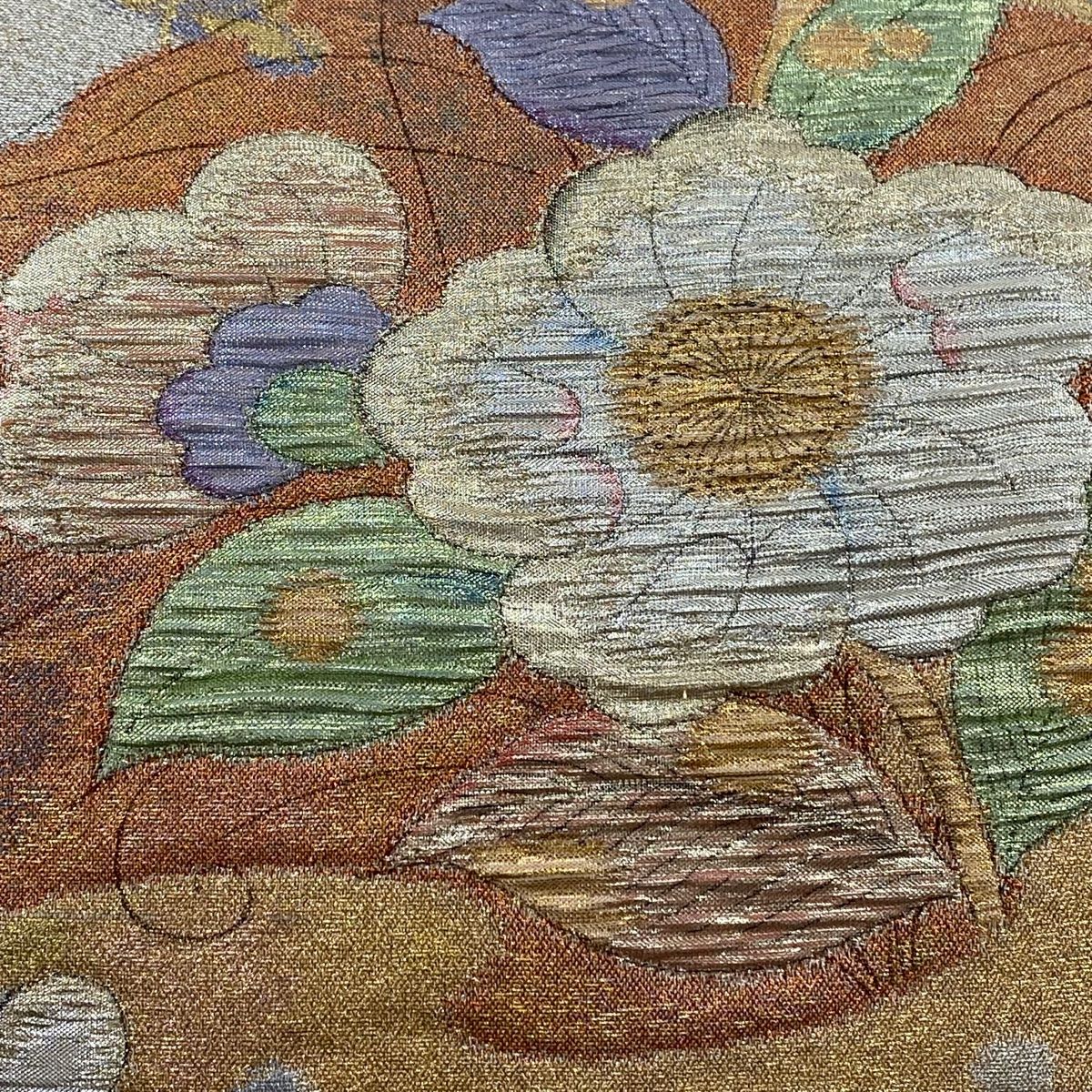 袋帯 秀品 草花 椿 箔 金色 お太鼓柄 正絹