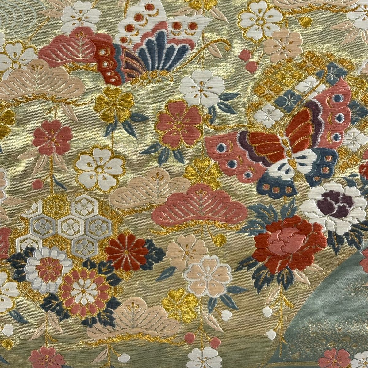 袋帯 秀品 桜 蝶 箔 金糸 薄緑 お太鼓柄 正絹