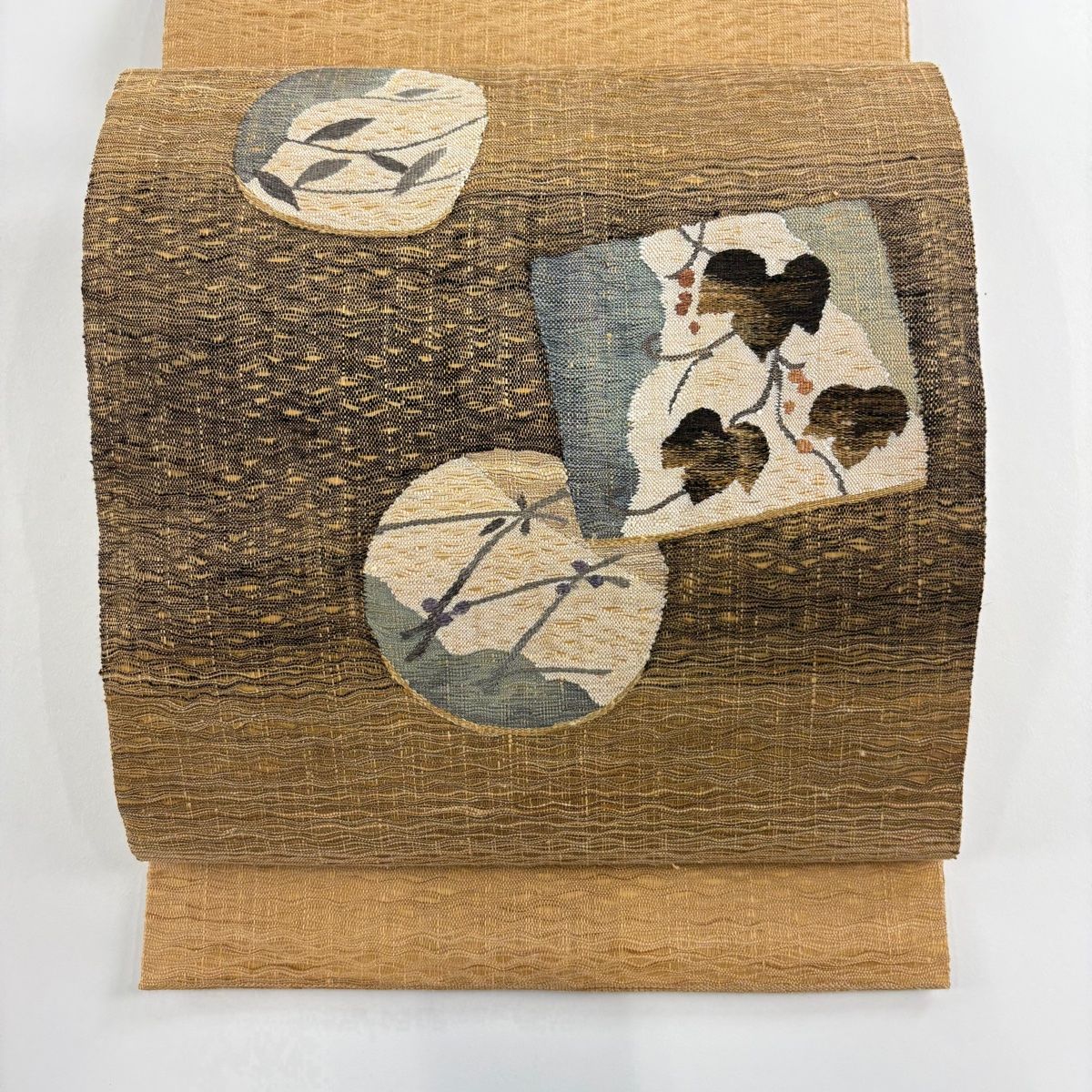 袋帯 秀品 葉柄 葉と実 山吹色 お太鼓柄 正絹