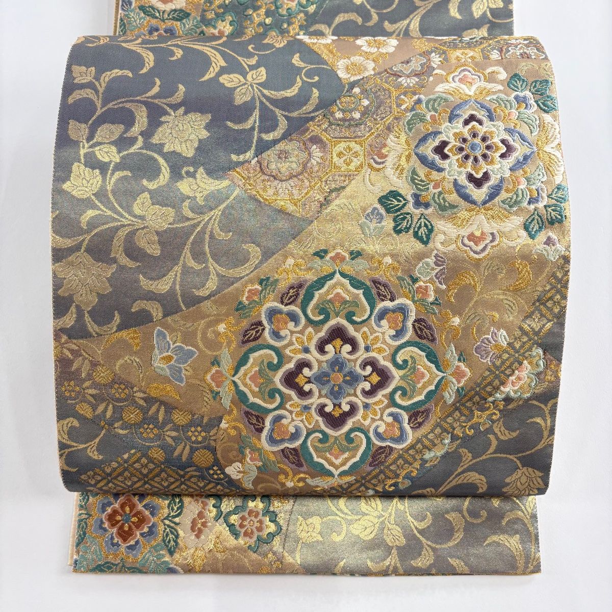 袋帯 秀品 華文 花唐草 箔 唐織 金色 六通 正絹