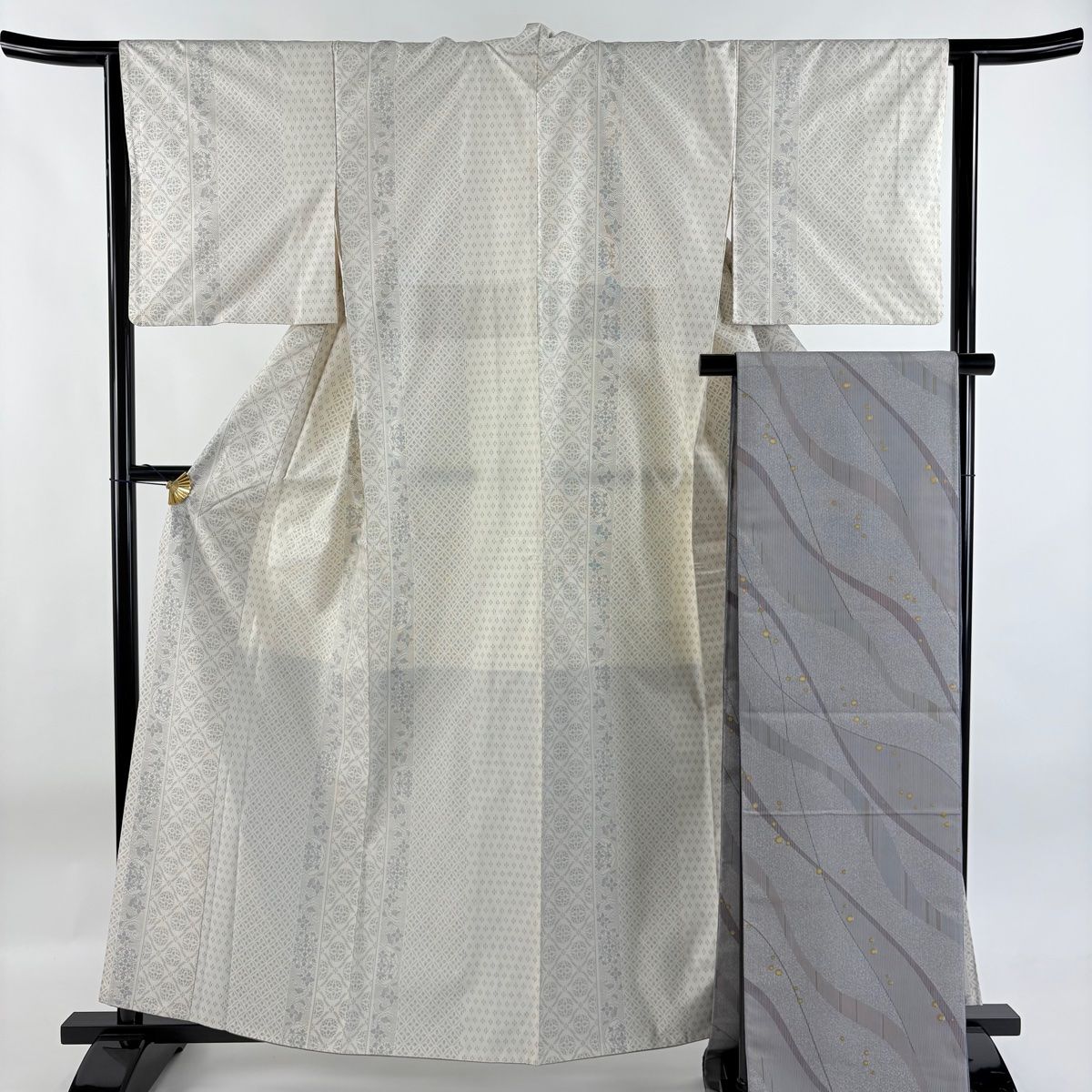 紬 身丈160cm 裄丈63.5cm S 袷 袋帯セット 花唐草 格天井 灰白 正絹 秀品