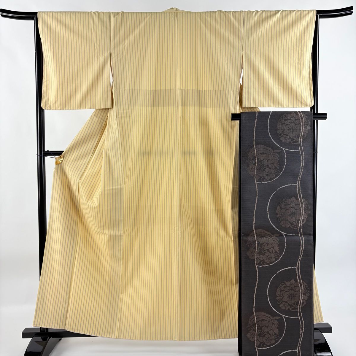 紬 身丈159.5cm 裄丈65cm M 袷 袋帯セット 縦縞 薄黄 正絹 秀品