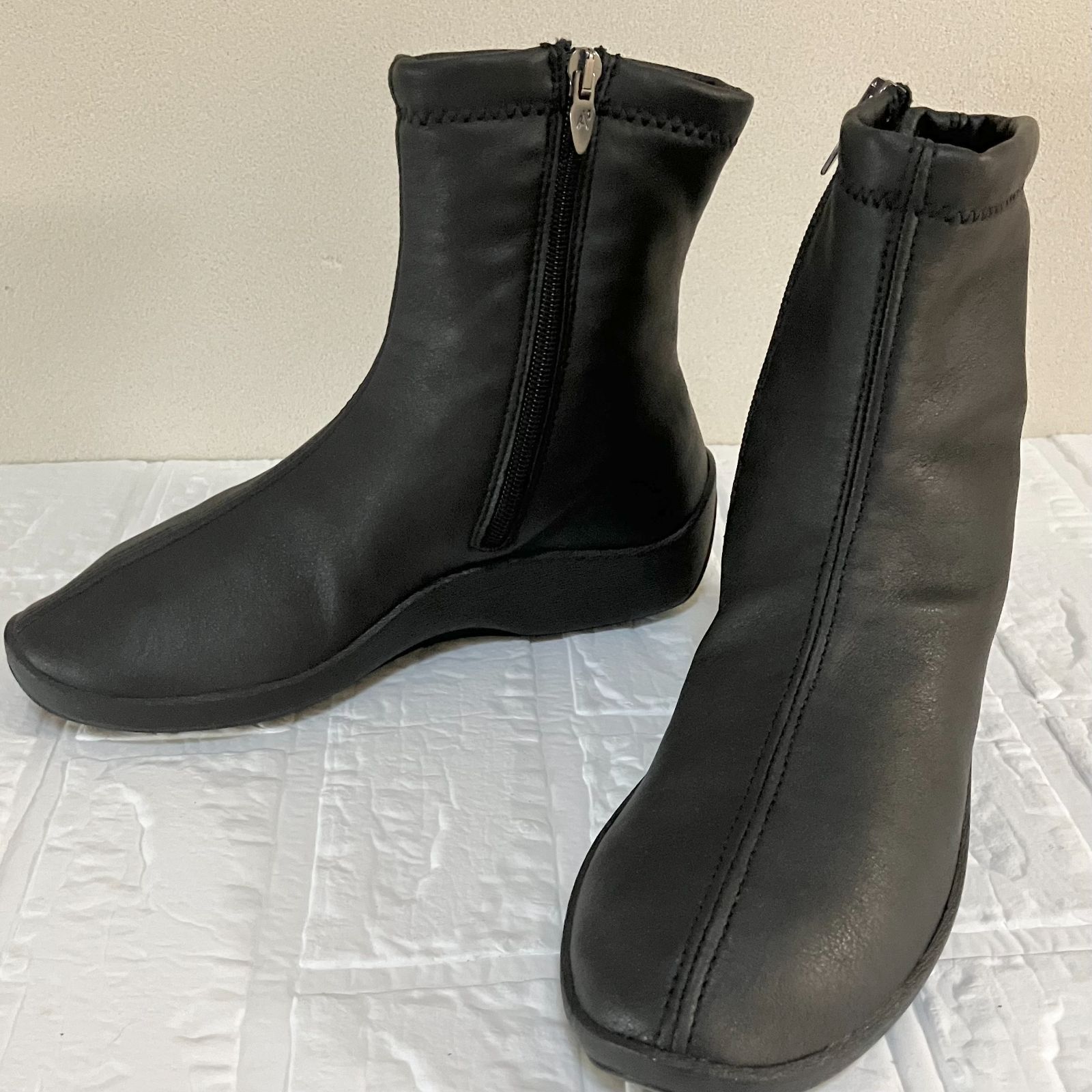 ARCOPEDICO アルコペディコ ショートブーツ 36 23.5cm ブラック サイドジップ ウェッジソール 軽量 コンフォートシューズ 歩きやすい 外反母趾対応 旅行 防滑 美脚