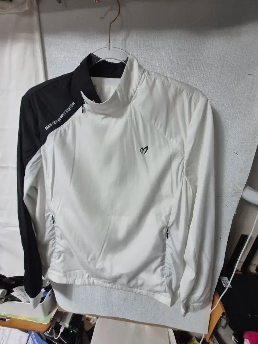 マスターバニーエディション ウィンドブレーカー 2 M