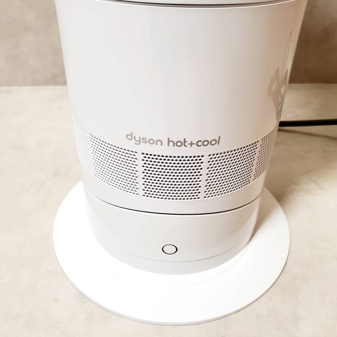 Dyson ダイソン Hot Cool AM09 ファンヒーター 製 温風 涼風 首振り機能付き リモコン付属 ホワイト系 MARWIL-DEMENAGEMENTS_CH